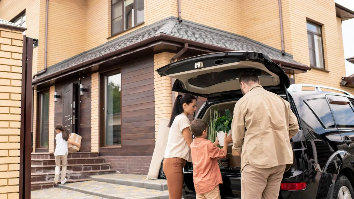 Benefits of Moving to the Suburbs Moving to the suburbs TrekMovers min 2048x1402 1